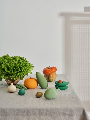https://uk.moonpicnic.com/wp-content/uploads/2020/11/Raduga-Grez-wooden-vegetables-set-ver-2-2-350x467.jpg